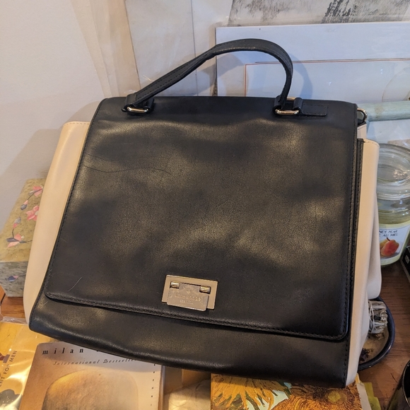 Black & Cream Extra Large Kate Spade Purse - Picture 2 of 6